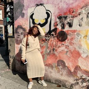 Meet your Posher, Shirlisa